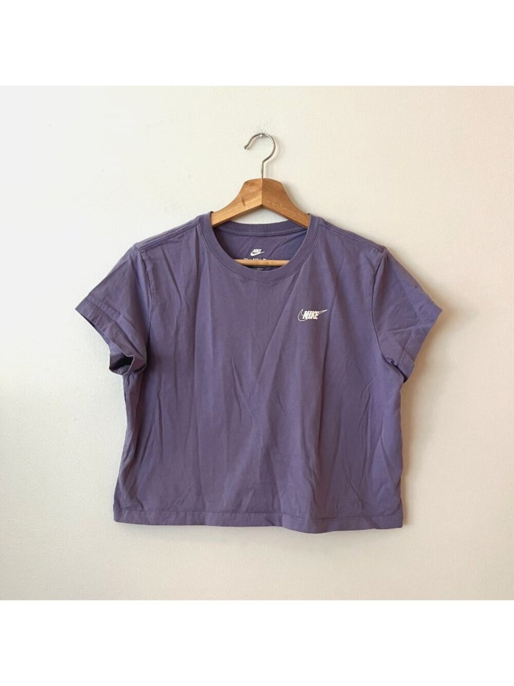 Nike Women's Club Cotton Cropped T-Shirt Purple Size Medium